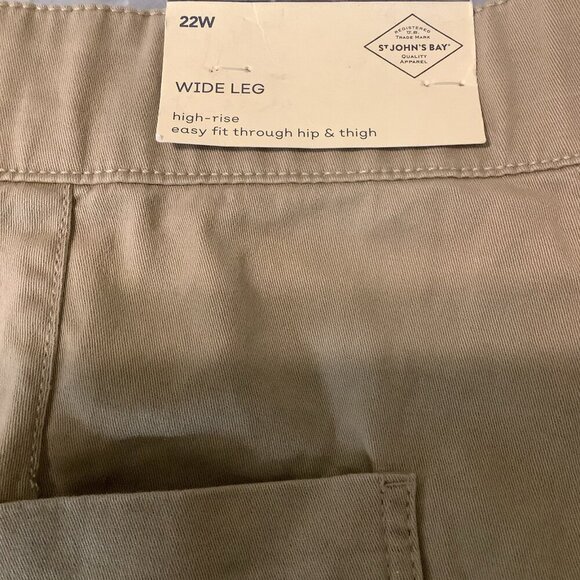 St. John's Bay Womens Pants Size 22W Mariner Wide Leg Heritage Khaki Tan Sailor - Picture 8 of 8